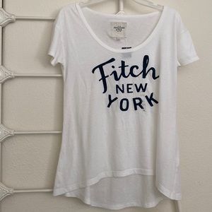 NWT Abercrombie & Fitch White Tee Navy Blue Prints Over-Sized SZ S